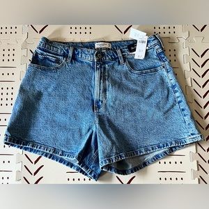 𝔼𝕧𝕖𝕣𝕪𝕥𝕙𝕚𝕟𝕘 𝕀𝕤 𝕋𝕖𝕞𝕡𝕠𝕣𝕒𝕣𝕪